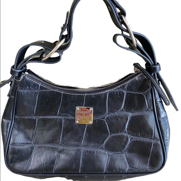 Dooney & Bourke Handbags - Vintage dooney and Bourke purse black leather